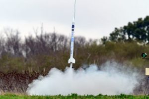 Estudiantes de la UTN FRC participaron del Desafío Argentino de Cohetería Experimental DACE 2025